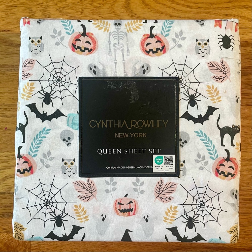 Cynthia Rowley Queen 4 piece sheet  set Halloween theme
